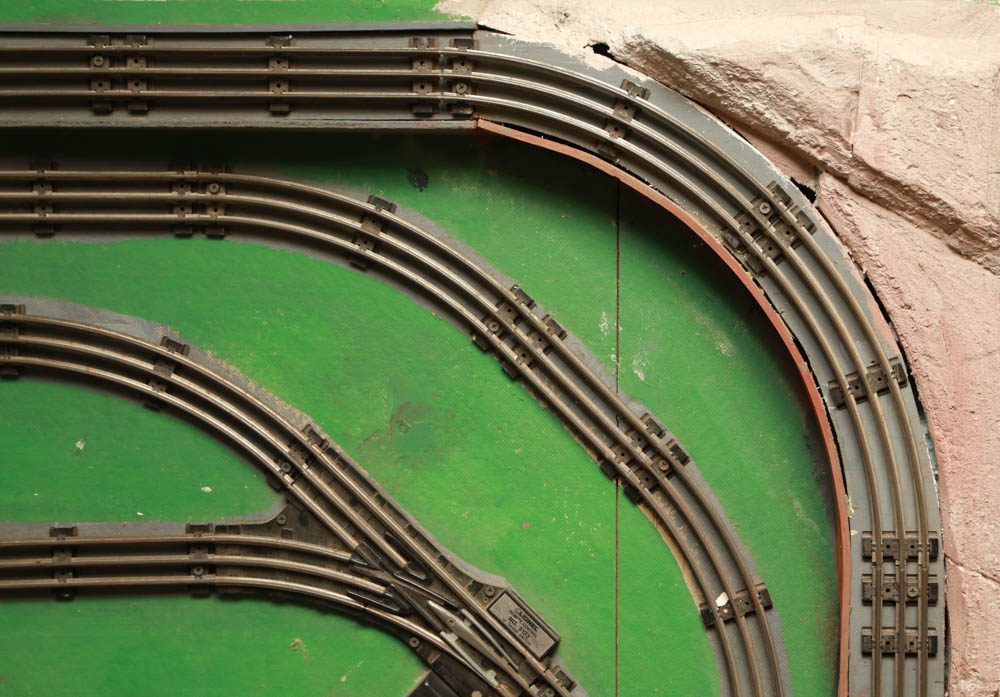 Large Train Table with Lionel Trains and Accessories EBTH